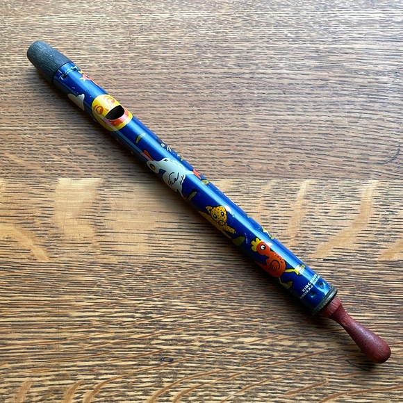 Antique Kirchhof tin toy whistle/noisemaker, nursery rhyme motif - Picture 1 of 11